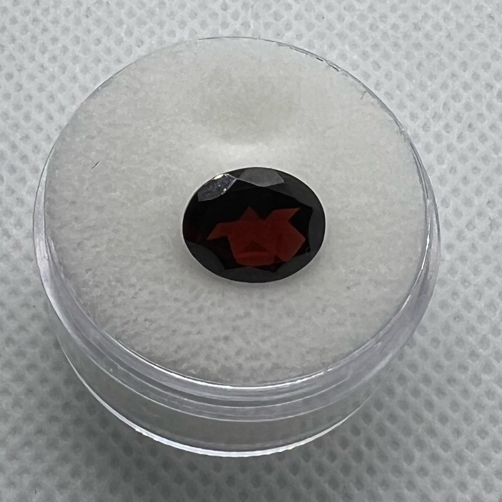 3 Carat Garnet Loose Gemstone Oval Cut